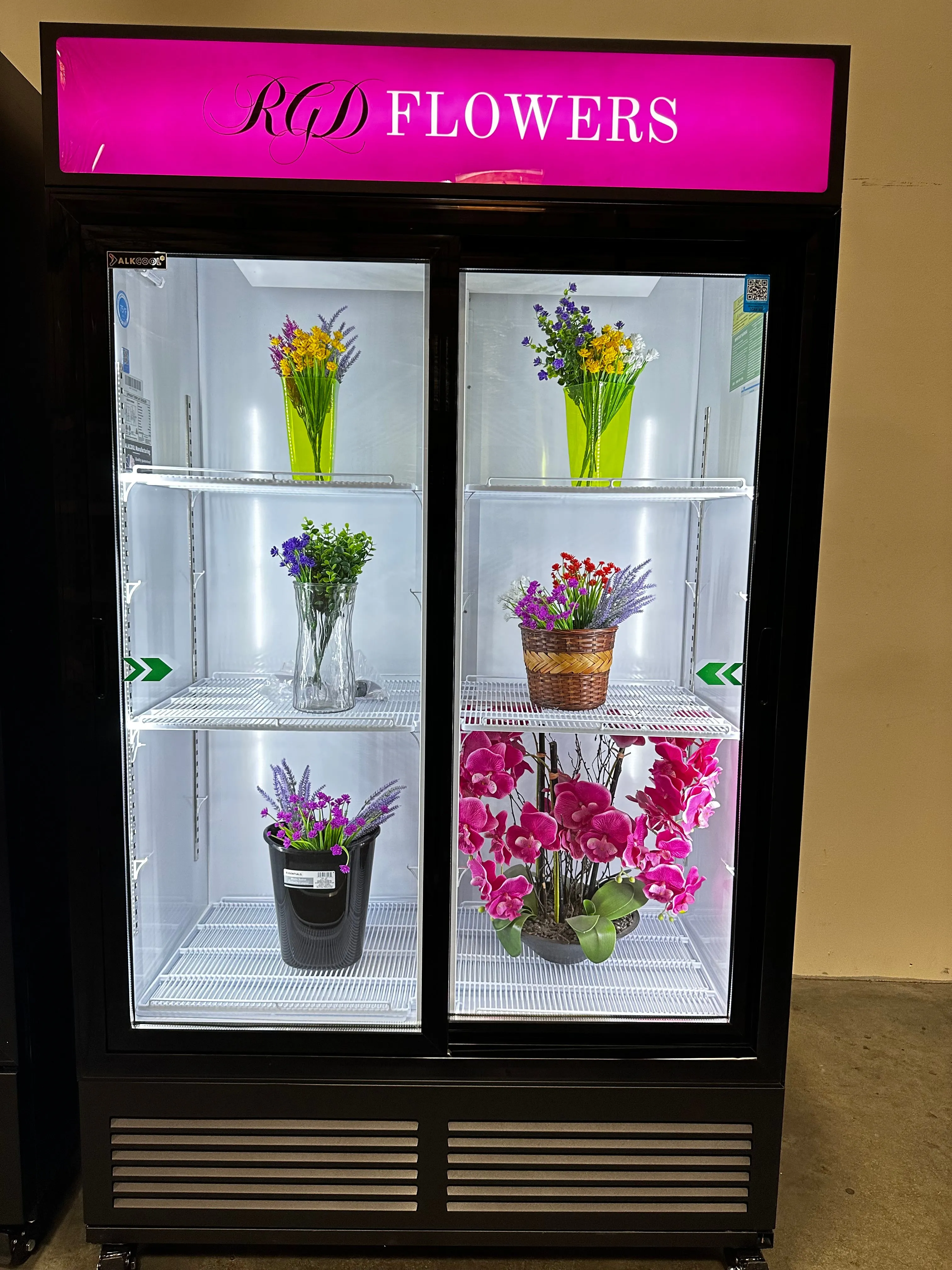 NAFCOOL FLORAL TWO SECTION GLASS DOOR REFRIGERATOR 47.2'' SLIDING DOOR GDR47(S)