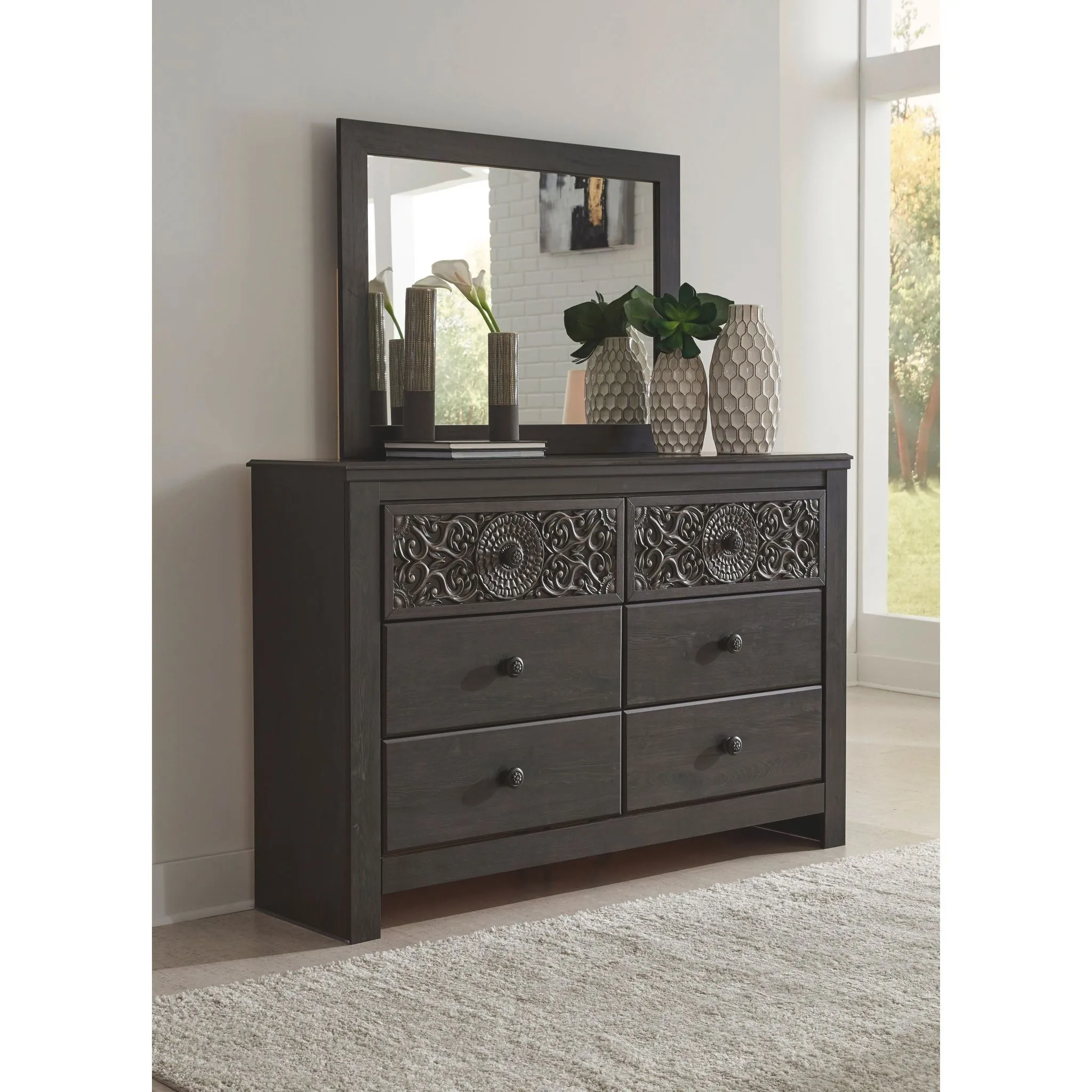 Paxberry 5 Piece Queen Panel Bedroom