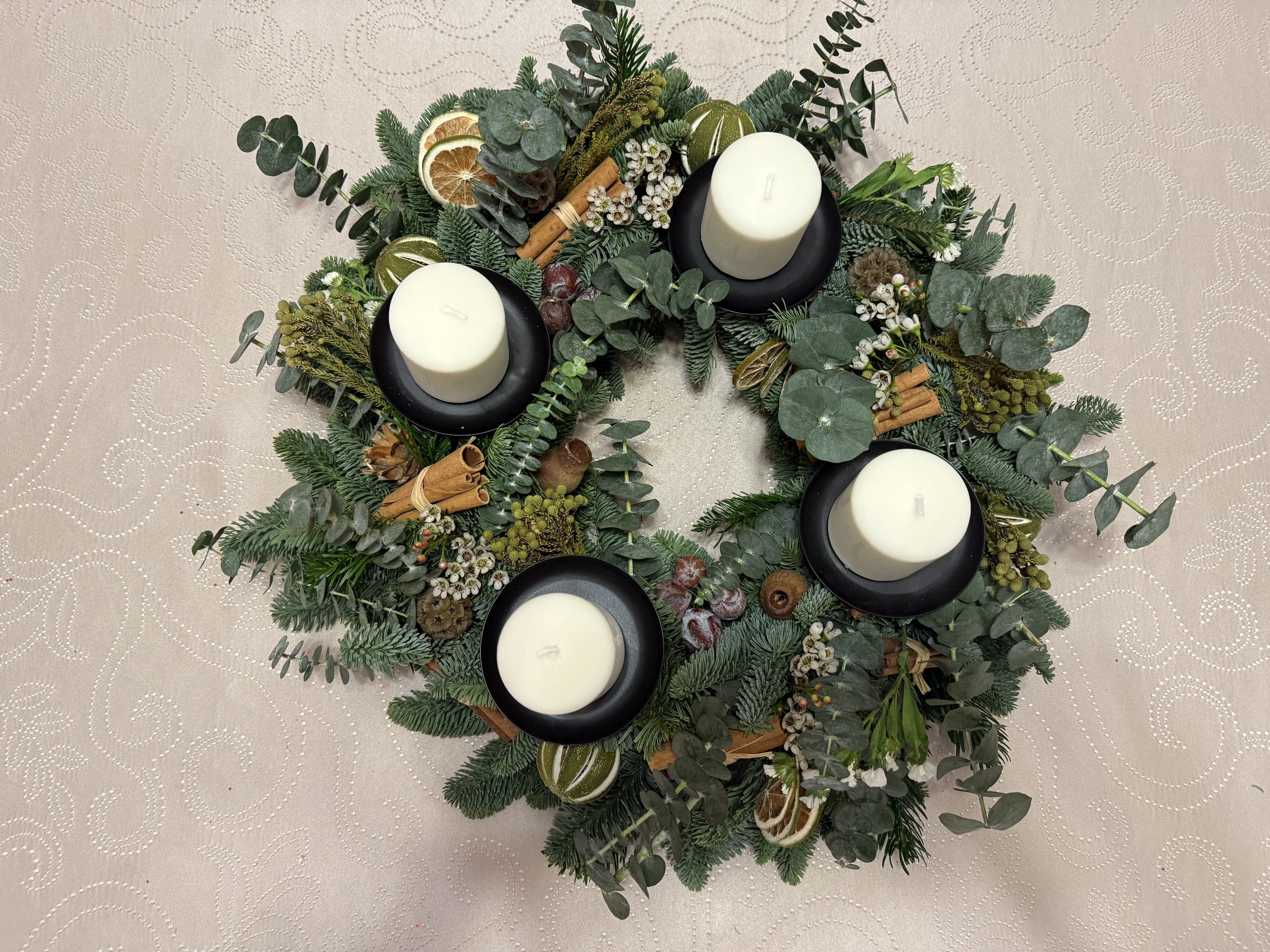The Advent Glow Wreath (With 4 Candles)